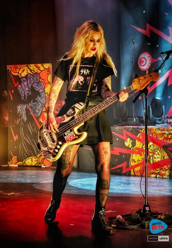 The-Baboon-Show-Dirty6 The-Baboon-Show-Dirty6