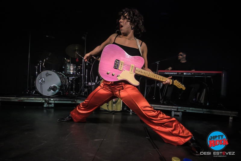 20260227-La-Perra-Blanco_OZ87612©DesiEstevez