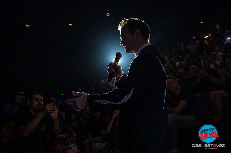 20260627-Chris-Isaak2026-22_56_32©DesiEstevez