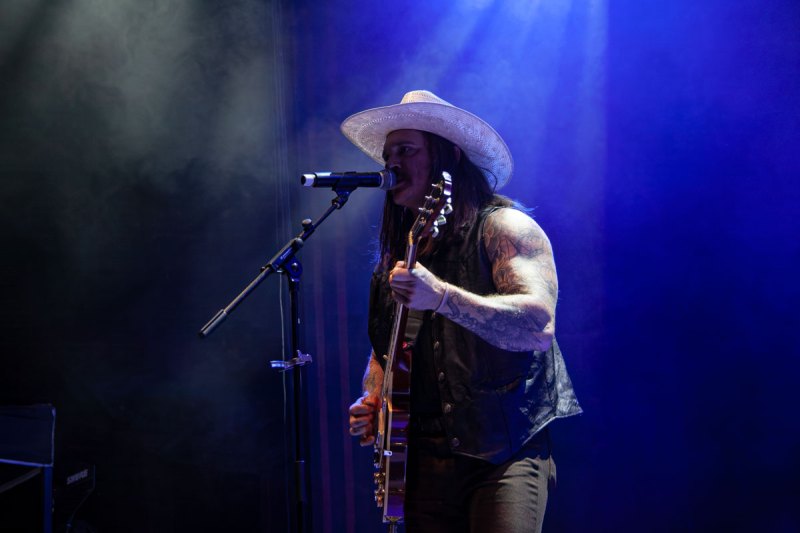 Rob-Leines_03