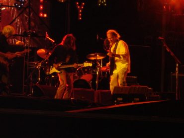 Neil Young en concierto. Foto de Carlos Pérez Báez