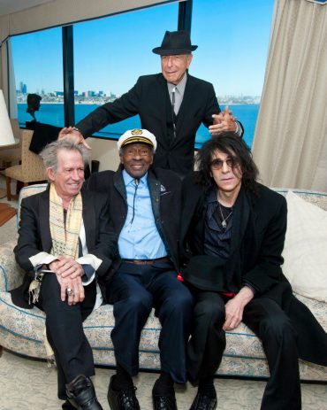 Chuck.Berry.Keith Richards, Chuck Berry y Leonard Cohen en el PEN New England and the John F. Kennedy Presidential 2012 Awards for Song Lyrics of Literary Excellence.
