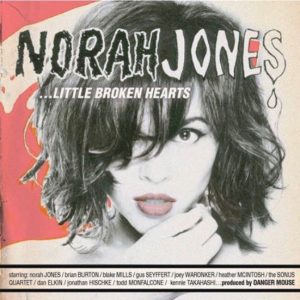 Norah Jones "Little Broken Hearts" el 1 de mayo de 2012.