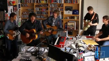 Wilco en la NPR Music.Tiny Desk Concerts, presentando "The Whole Love" 2011