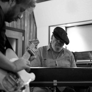 Dr. John "Locked Down" nuevo disco 2012 producido por Dan Auerbach