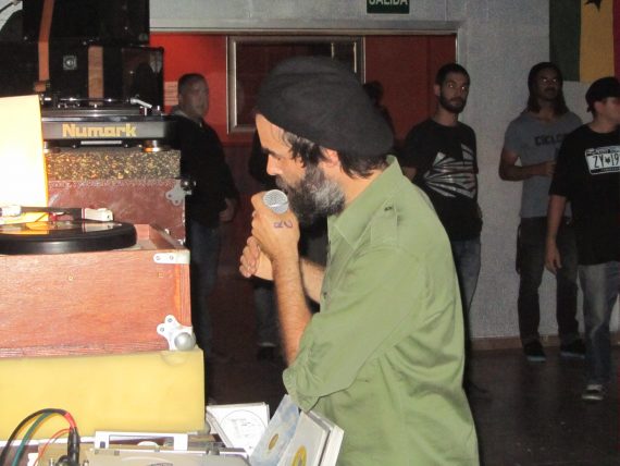 Jah Ras Sound System y Lava Sound System celebrando aniversario.