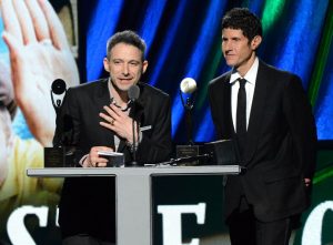 (Adam Horovitz) y Mike D (Michael Diamond), en el Rock and Roll Hall of Fame 2012