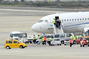 Bruce Springsteen en el Aeropuerto de Gran Canaria hoy 14 de mayo de 2012.