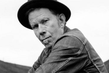 Nuevo vídeo de Tom Waits "Hell Broke Luce" de su disco Bad As Me