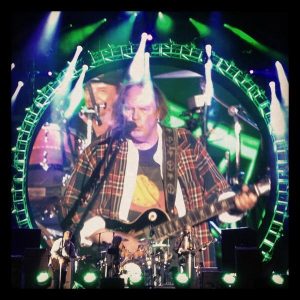 Neil Young & Crazy Horse Walked like a Giant en el Global Citizen Concert en Nueva York 2012 Neil Young & Crazy Horse Walked like a Giant en el Global Citizen Concert en Nueva York 2012