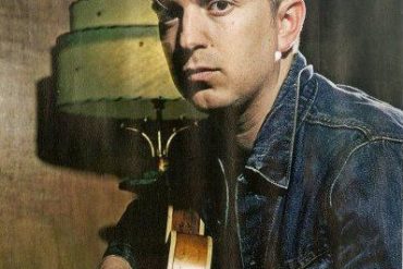 JD McPherson Twinkle (Little Christmas Lights).”Signs & Signifiers”