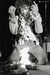 Jimi Hendrix, Foto de la secuencia de Ed Caraeff en el Festival de Monterrey, 1967