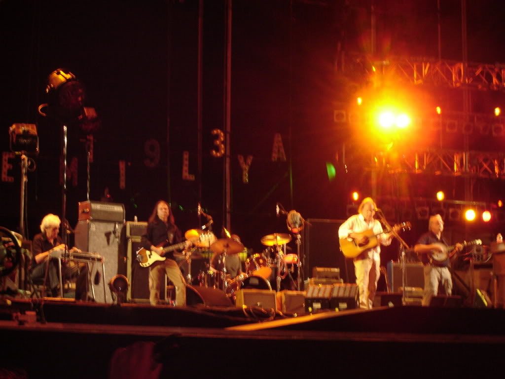 Ben Keith con Neil Young en Rock in Rio 2008