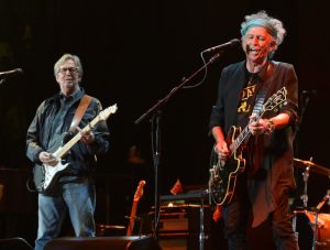 Eric Clapton y Keith Richards en el festival Crossroads Guitar 2013