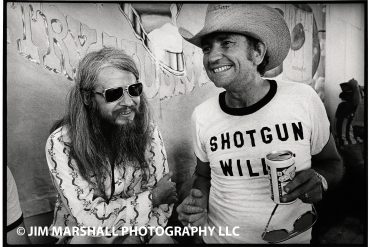 Leon Russell cumple 71 años con Willie Nelson