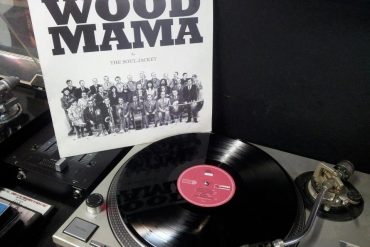 "Wood Mama" de The Soul Jacket a la venta en vinilo