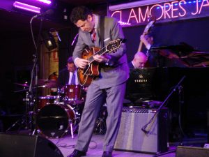 JOHN PIZZARELLI SALA CLAMORES