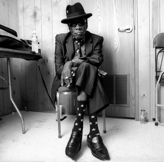 John Lee Hooker 96 años de “Boom Boom y de “One Bourbon, One Scotch, One Beer”