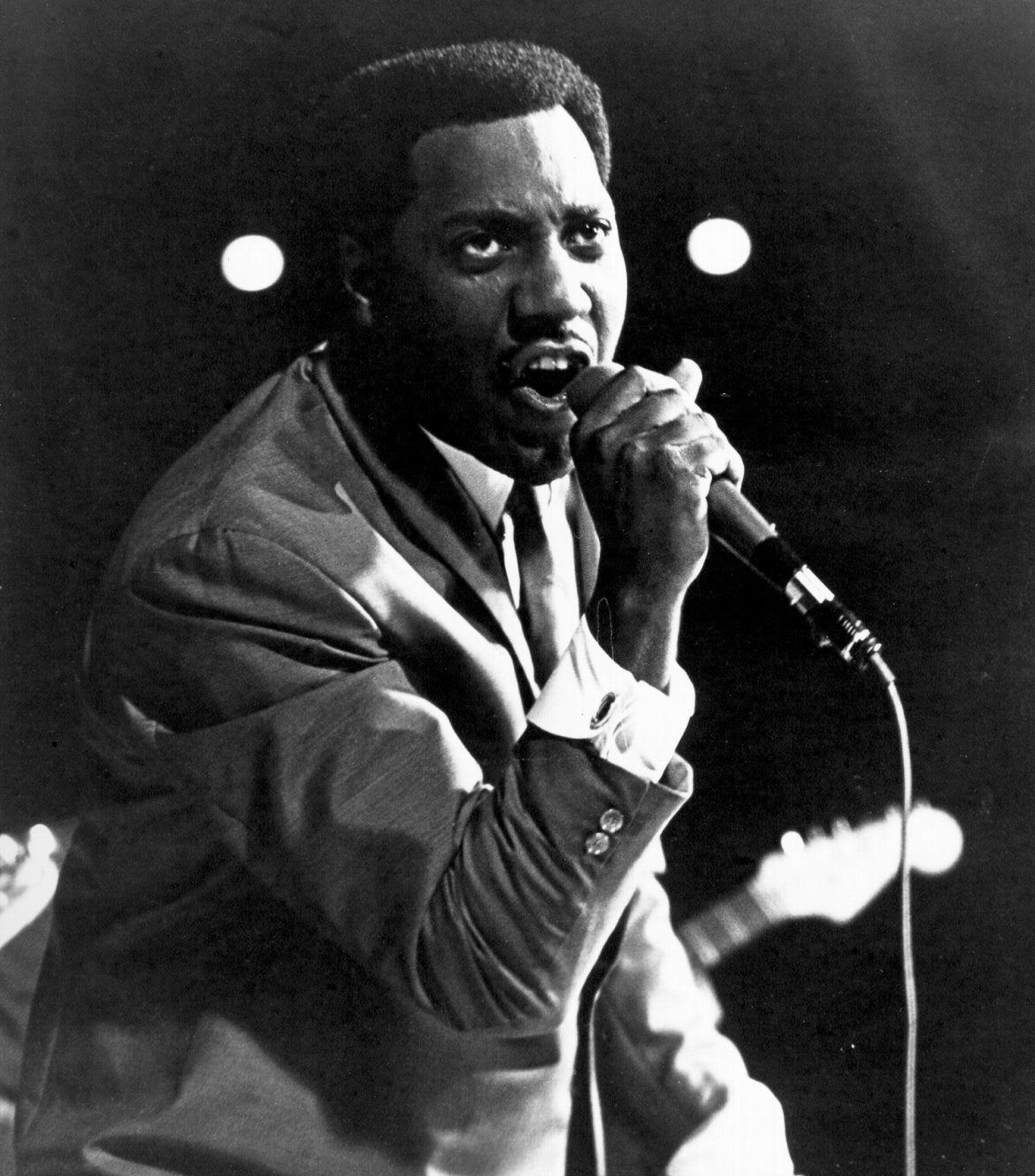 Otis Redding 72 años de Mr. Pitiful sentado al borde de la bahía