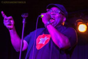 Barrance Whitfield and the Savages “Dig Thy Savage Soul” en el Loco Club de Valencia