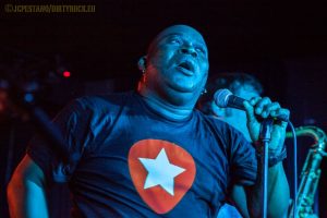 Barrance Whitfield and the Savages "Dig Thy Savage Soul" en el Loco Club de Valencia