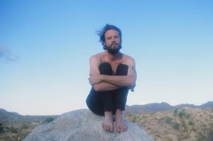 Father John Misty "History of Caves", la nueva banda sonora