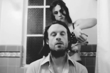 Father John Misty History of Caves, nueva banda sonora con su esposa