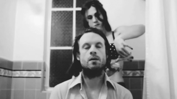 Father John Misty History of Caves, nueva banda sonora con su esposa