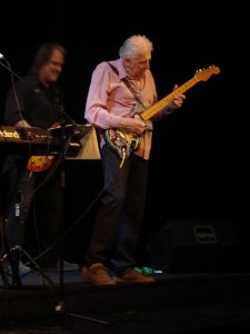 JOHN MAYALL TEATRO LARA MADRID 2014