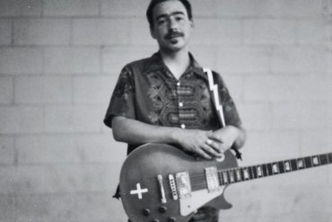 Jason Molina con dos discos tributo Weary Engine Blues y Farewell Transmission