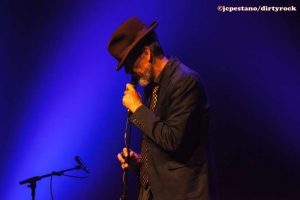 Howe Gelb en Valencia durante su gira española 2014