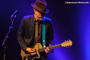 Howe Gelb en Valencia durante su gira española 2014