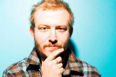 Bon Iver regresa con una canción en una película