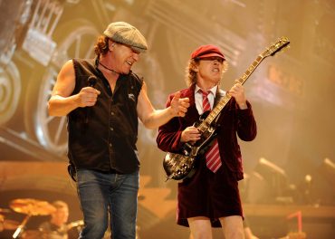 Brian Johnson de AC/DC confirma gira para 2014