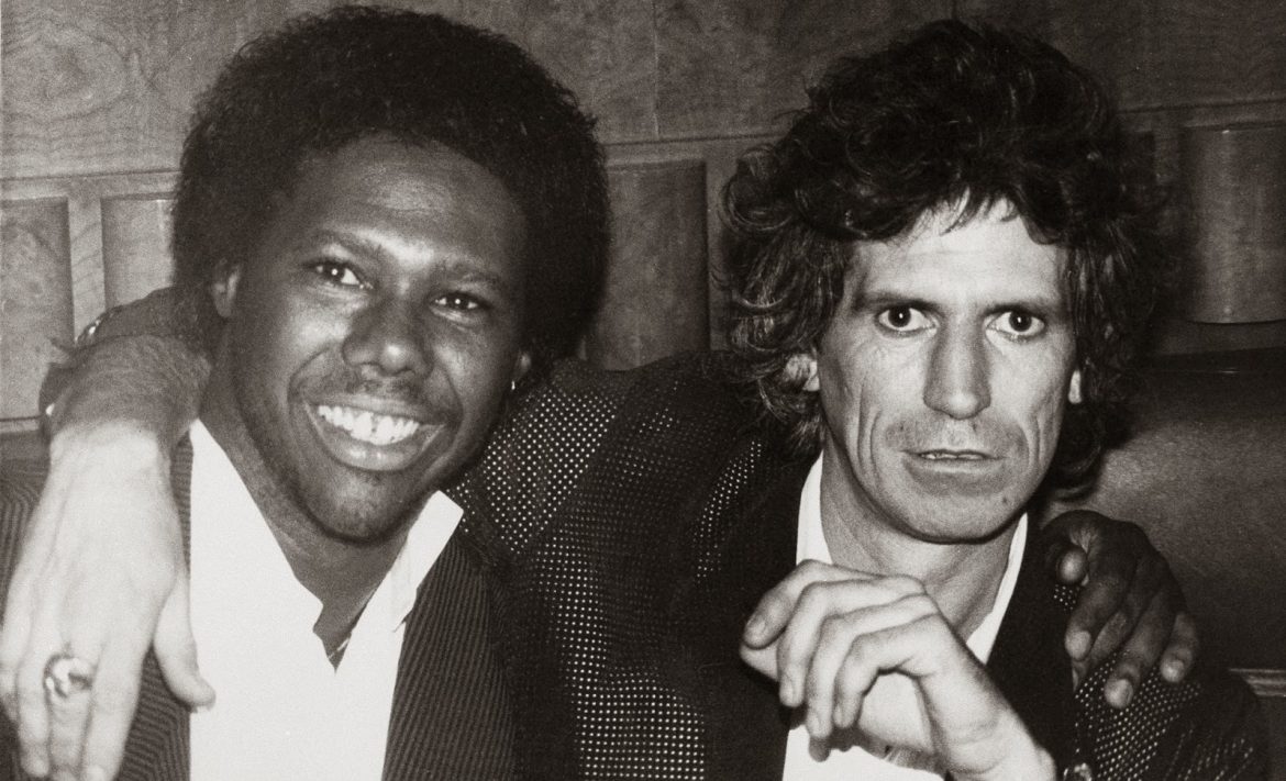 Nile Rodgers “Do What You Wanna Do” primera canción del cantante en diez años. En la foto junto a Keith Richards