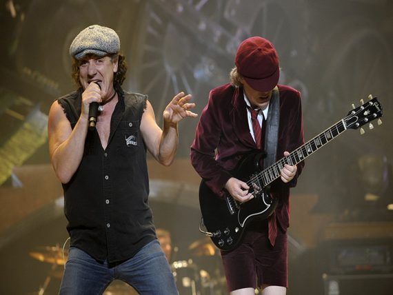 “Mad Down” podría ser el título del nuevo disco de AC/DC que ya han terminado. Brian Johnson Doctor Honoris Causa