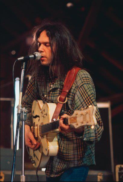 Neil Young presenta «Who’s Gonna Stand Up», nueva canción