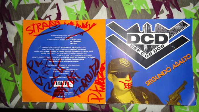 Def Con Dos en el Pig Fest firmado un disco a dirty rock magazine