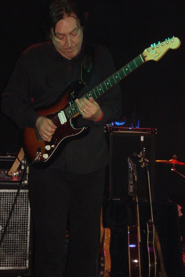 MARTIN BARRE 10