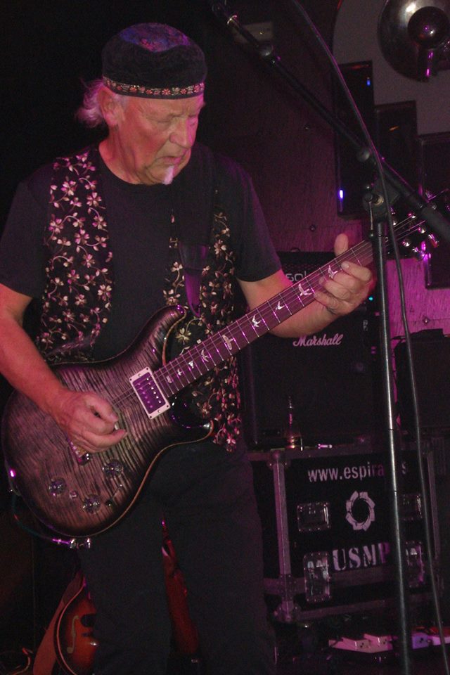MARTIN BARRE 14