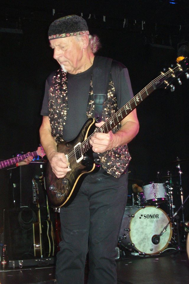 MARTIN BARRE 3