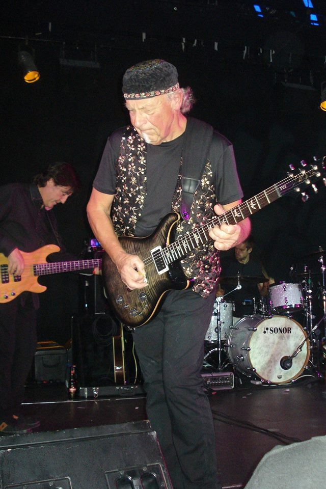 MARTIN BARRE 4 MARTIN BARRE 4