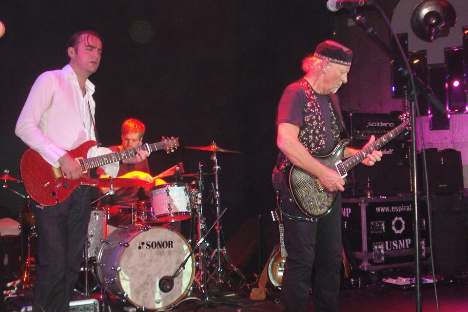 MARTIN BARRE 7 MARTIN BARRE 7