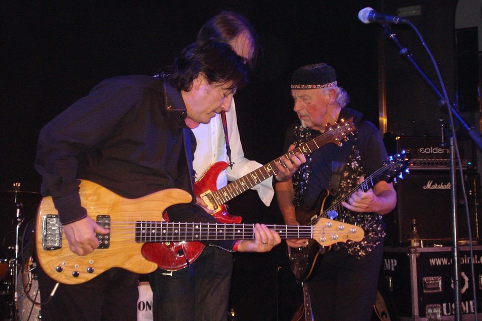 MARTIN BARRE 9