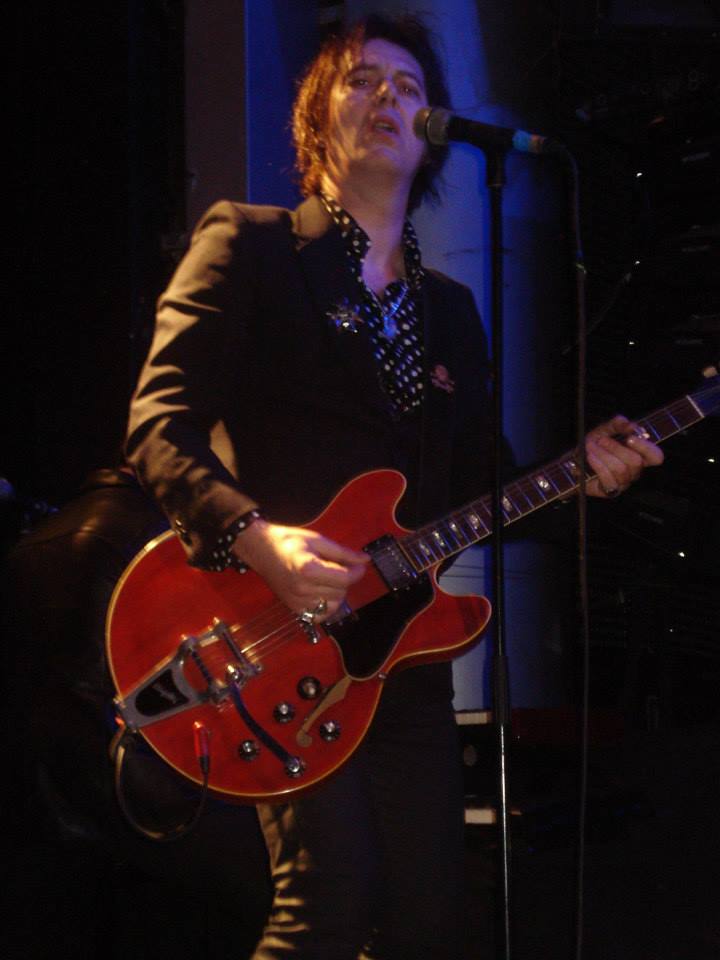 JIM JONES REVUE10