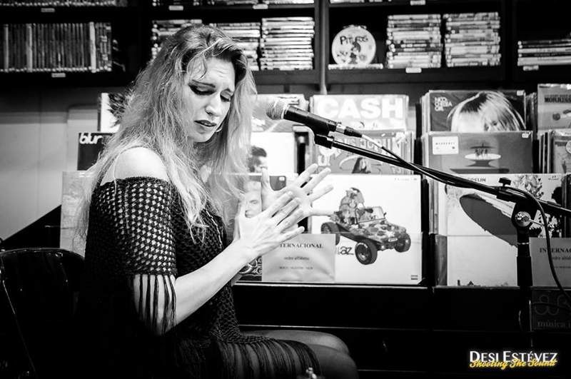 Tori Sparks El Mar 2014 BCN