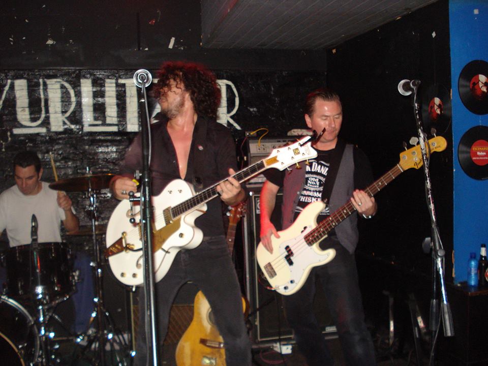 DIRT RIVER RADIO 9