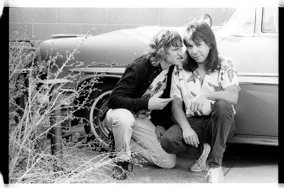 Rock Rosas ha muerto, en la foto con Joe Walsh Rock Rosas ha muerto, en la foto con Joe Walsh