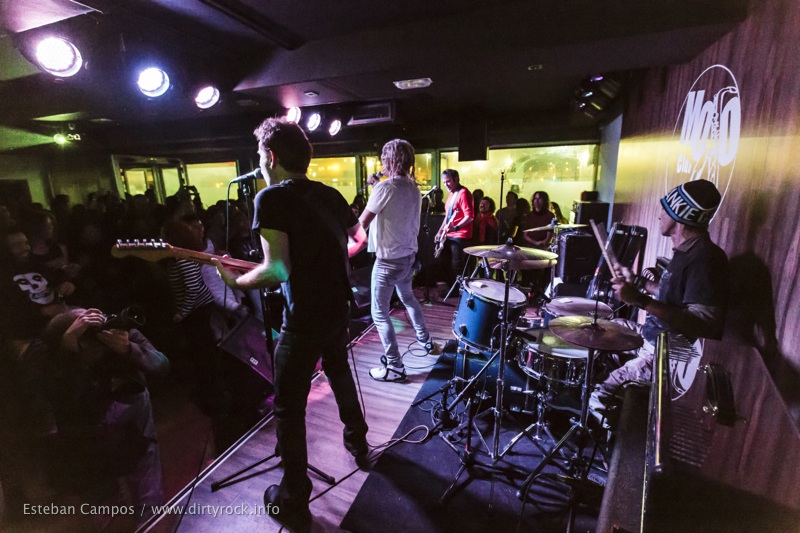 Familia Real @ Mojo Club