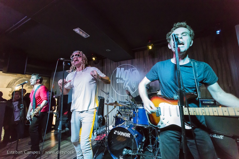 Familia Real @ Mojo Club